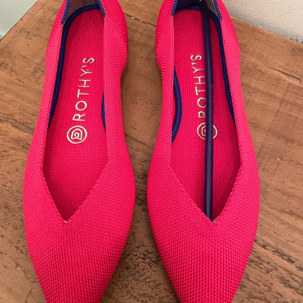 ROTHY’S-Size 7.5 Point Flame Hot Pink Flats